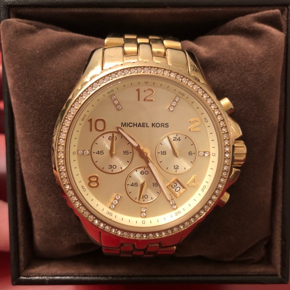 Michael Kors Women’s MK5347 Pilot Gold Watch - Picture 5 of 8